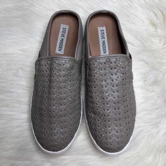 *2 for $10* Steve Madden Slope Taupe Woven Slides - Picture 2 of 6